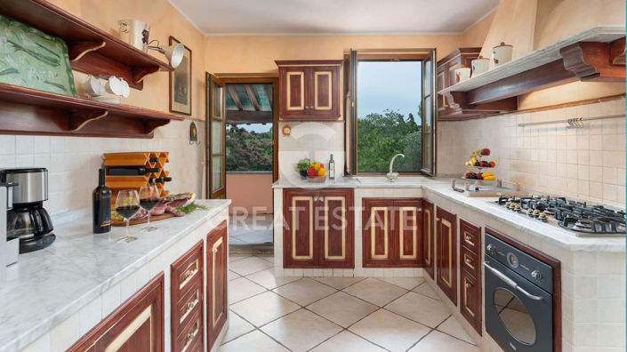 Image No.20-Maison de campagne de 6 chambres à vendre à Grosseto