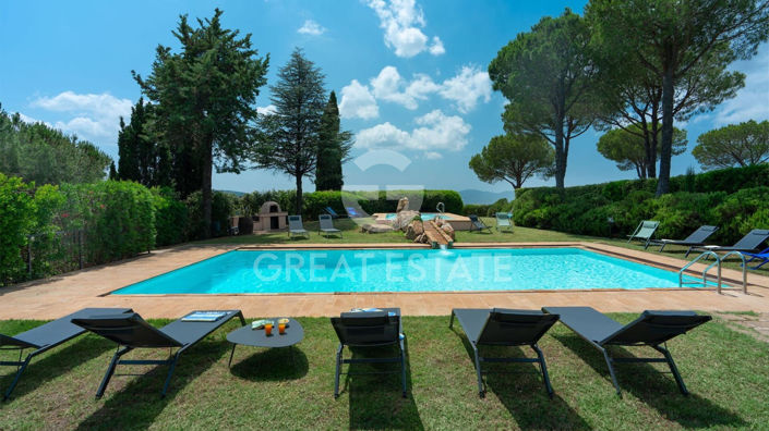 Image No.4-Maison de campagne de 6 chambres à vendre à Grosseto