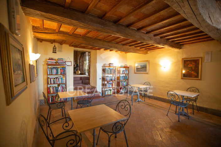 Image No.18-Maison de campagne de 28 chambres à vendre à Pérouse