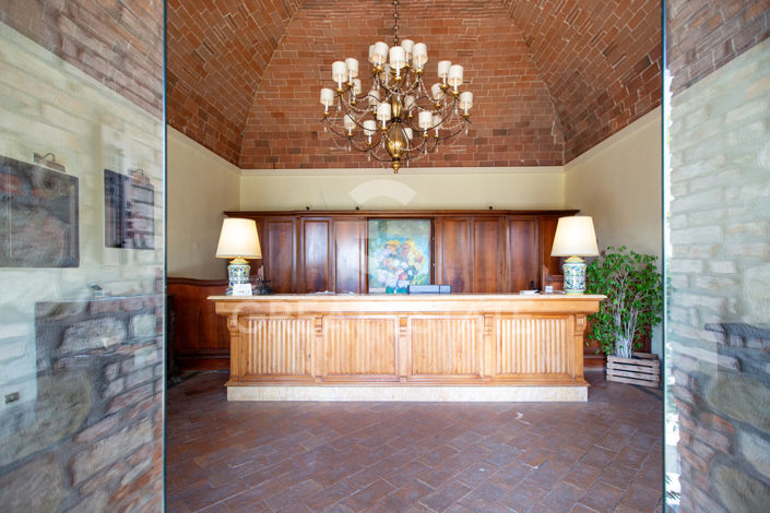 Image No.19-Maison de campagne de 28 chambres à vendre à Pérouse