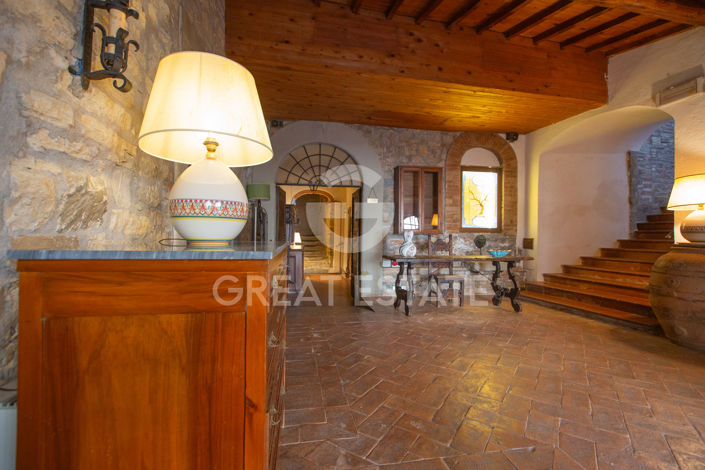 Image No.24-Maison de campagne de 28 chambres à vendre à Pérouse