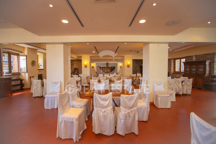 Image No.27-Maison de campagne de 28 chambres à vendre à Pérouse