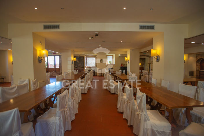 Image No.28-Maison de campagne de 28 chambres à vendre à Pérouse