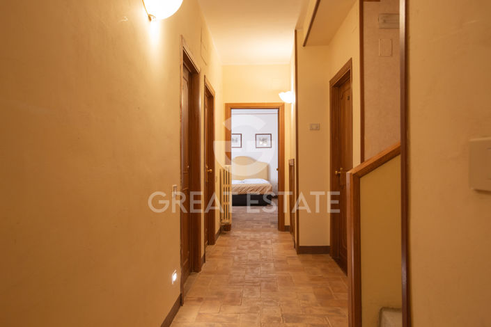 Image No.29-Maison de campagne de 28 chambres à vendre à Pérouse