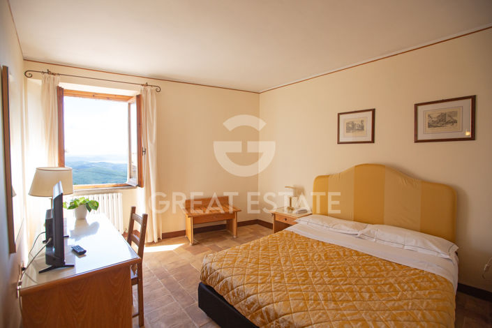 Image No.31-Maison de campagne de 28 chambres à vendre à Pérouse