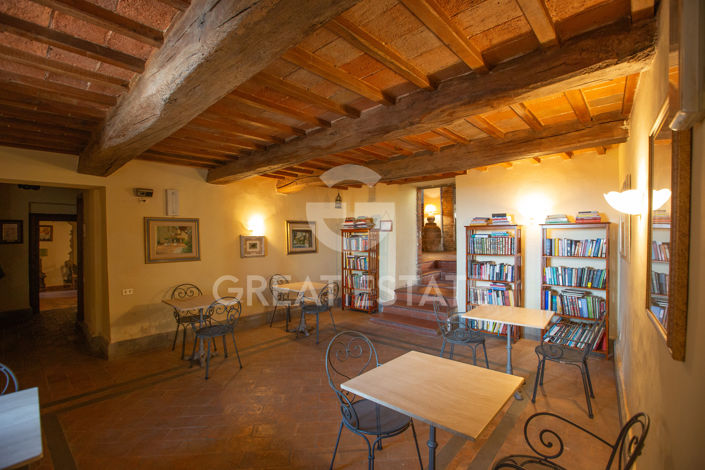 Image No.7-Maison de campagne de 28 chambres à vendre à Pérouse