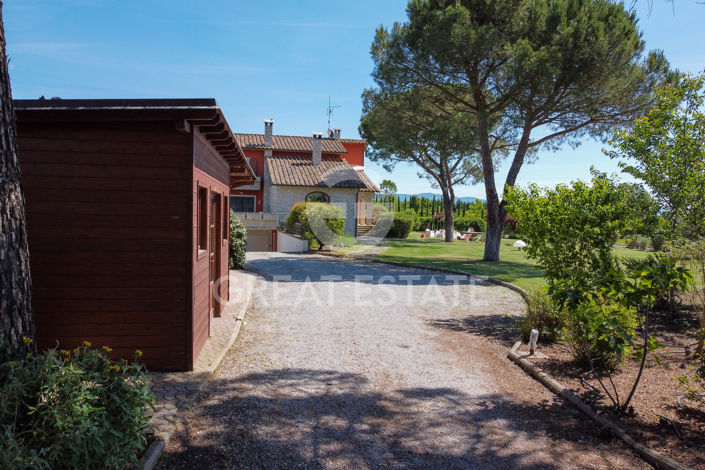 Image No.16-Maison de campagne de 4 chambres à vendre à Castiglione del Lago