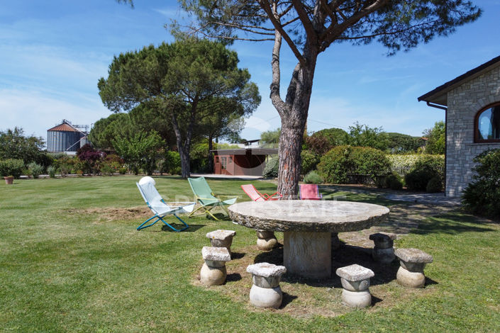 Image No.22-Maison de campagne de 4 chambres à vendre à Castiglione del Lago