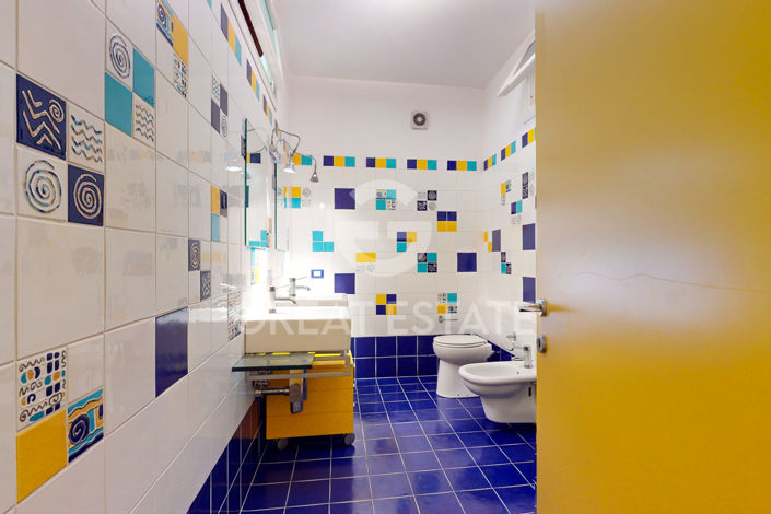 Image No.55-Maison de campagne de 4 chambres à vendre à Castiglione del Lago