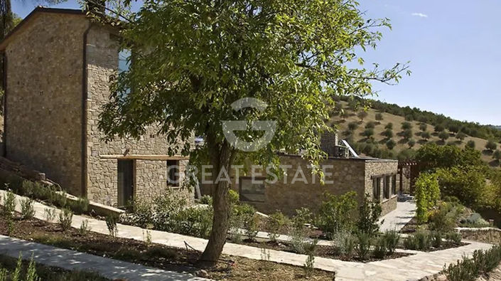 Image No.16-Maison de campagne de 16 chambres à vendre à Pérouse