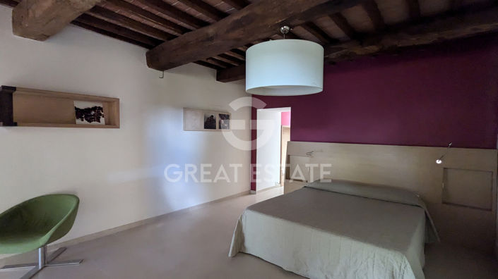 Image No.22-Maison de campagne de 16 chambres à vendre à Pérouse