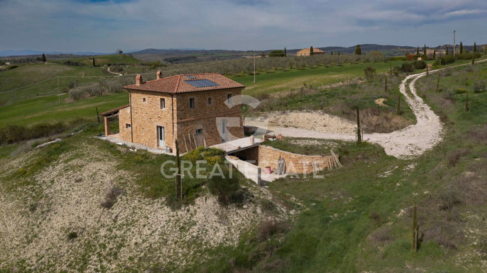 Image No.3-Maison de campagne de 4 chambres à vendre à Montalcino