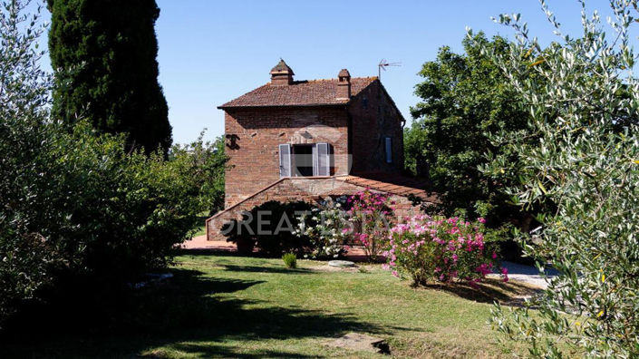Image No.9-4 Bed Country House for sale
