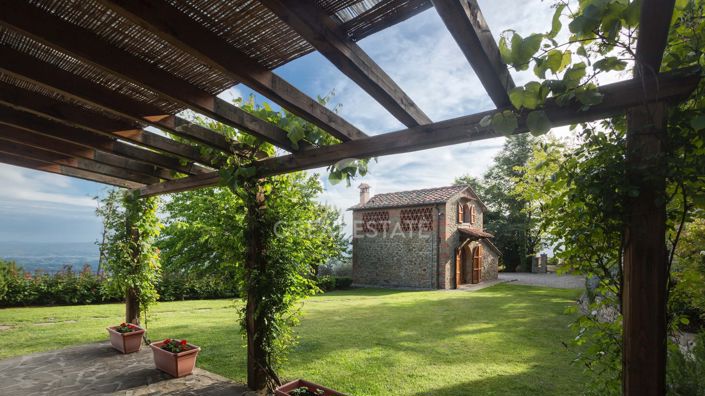 Image No.12-4 Bed Country House for sale