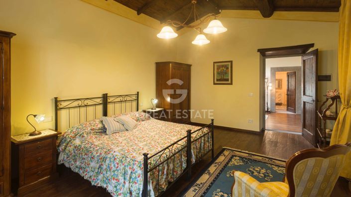 Image No.28-4 Bed Country House for sale