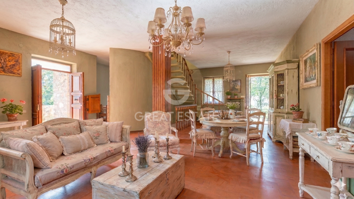 Image No.20-Maison de campagne de 5 chambres à vendre à Campello sul Clitunne