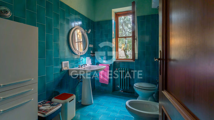 Image No.27-Maison de campagne de 5 chambres à vendre à Pérouse