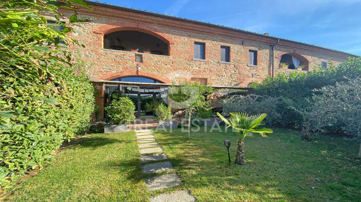 Image No.14-2 Bed Country House for sale