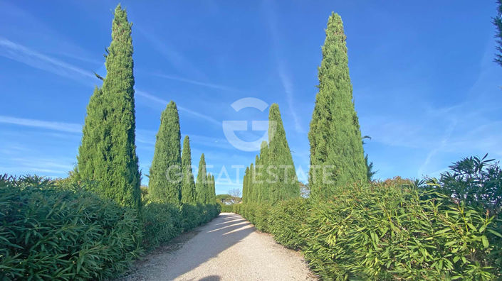 Image No.5-2 Bed Country House for sale