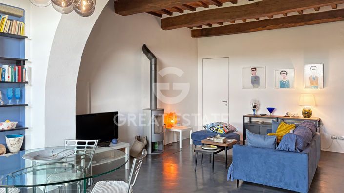 Image No.6-2 Bed Country House for sale