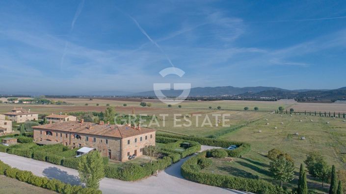 Image No.10-2 Bed Country House for sale