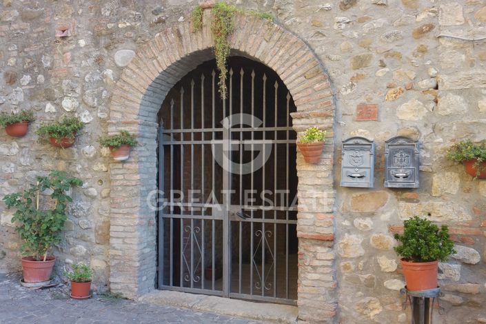 Image No.1-1 Bed Property for sale