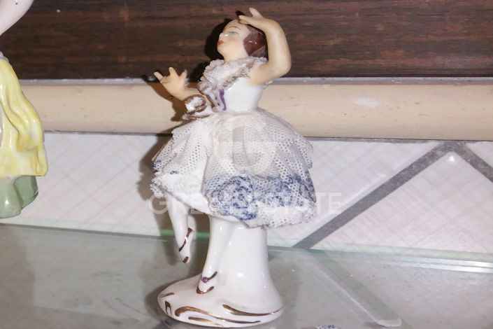 Image No.21-1 Bed Property for sale