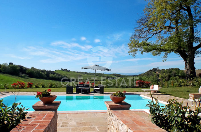 Image No.32-8 Bed Country House for sale