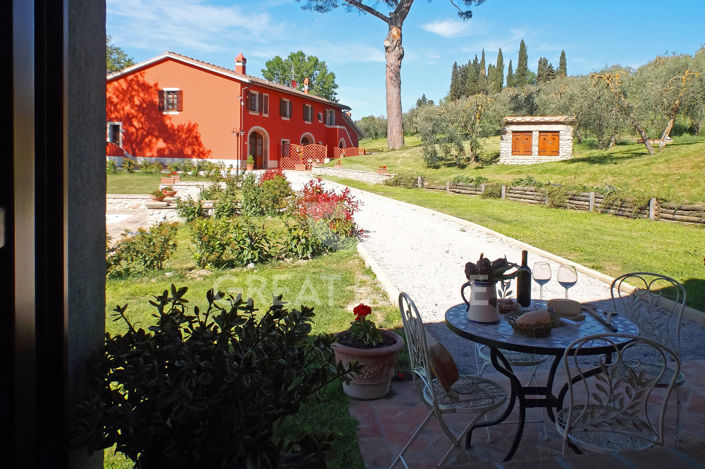 Image No.8-8 Bed Country House for sale