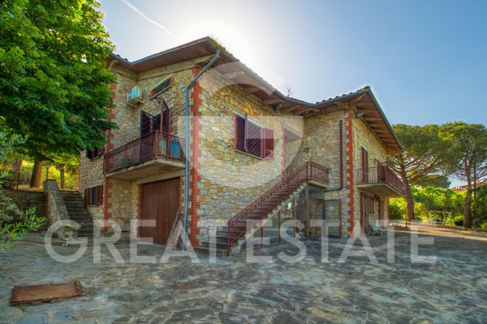 Image No.12-4 Bed Country House for sale