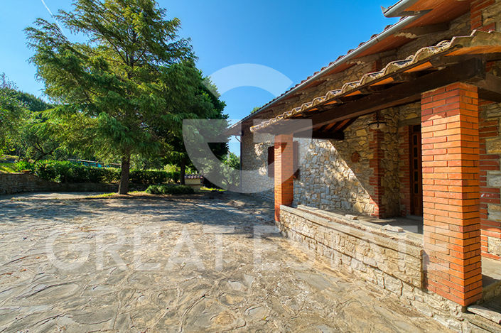 Image No.8-4 Bed Country House for sale