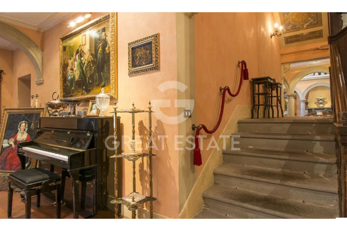 Image No.6-11 Bed Villa for sale