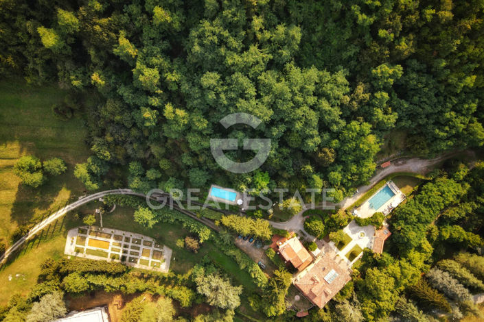 Image No.7-11 Bed Villa for sale