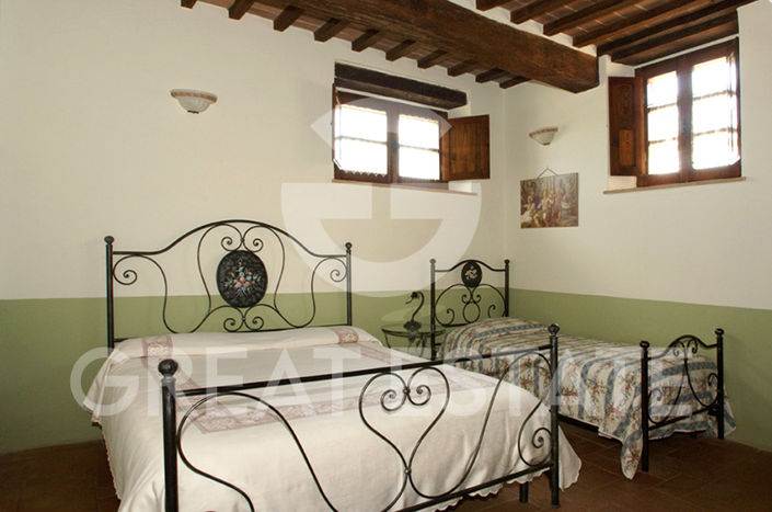 Image No.20-Ferme de 12 chambres à vendre à Citta della Pieve