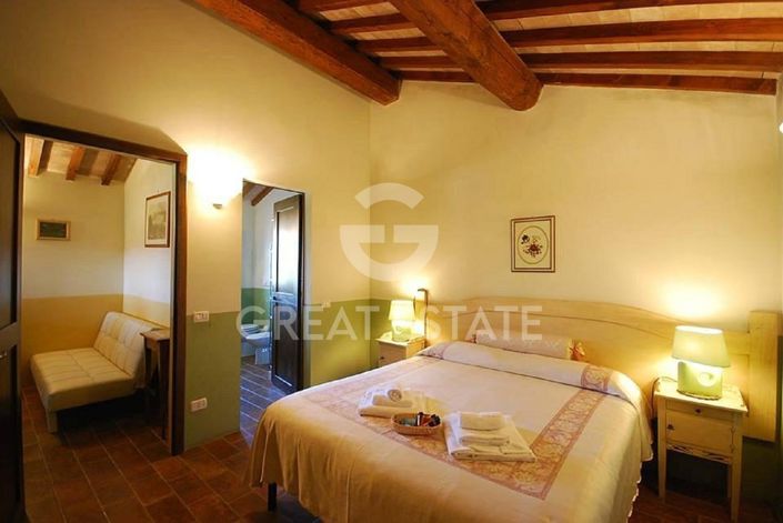 Image No.24-Ferme de 12 chambres à vendre à Citta della Pieve