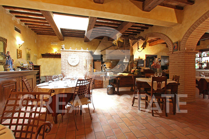 Image No.5-Ferme de 12 chambres à vendre à Citta della Pieve