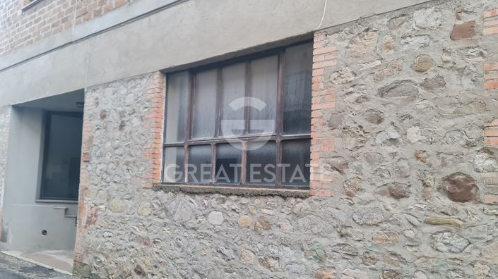 Image No.10-4 Bed Property for sale