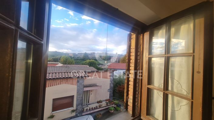 Image No.17-4 Bed Property for sale