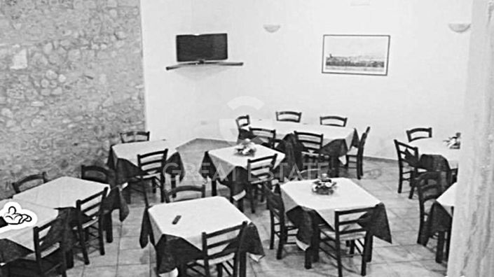 Image No.6-4 Bed Property for sale