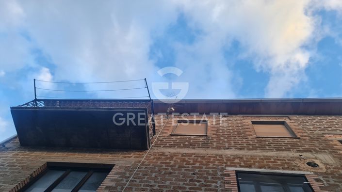 Image No.9-4 Bed Property for sale