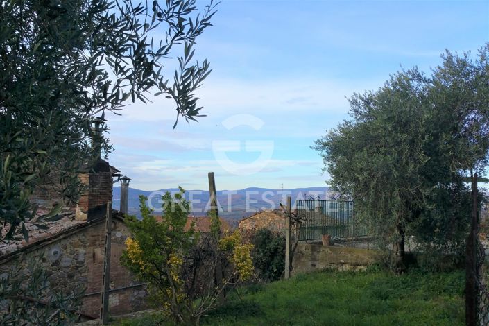 Image No.24-Appartement de 4 chambres à vendre à Ficulle