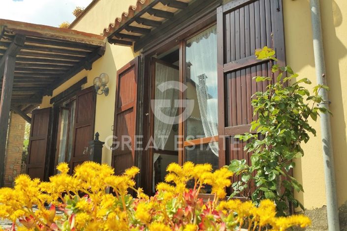 Image No.11-2 Bed Country House for sale