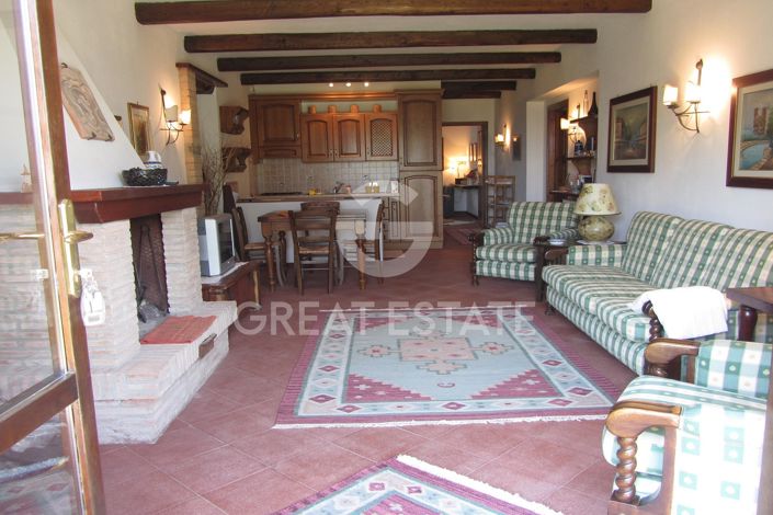 Image No.17-2 Bed Country House for sale