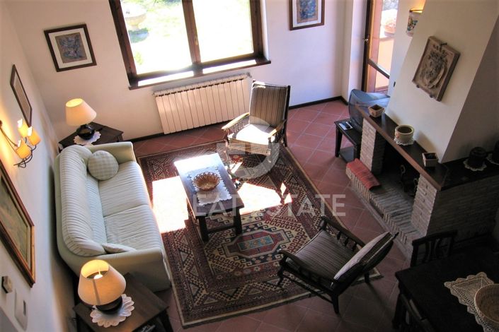 Image No.22-2 Bed Country House for sale