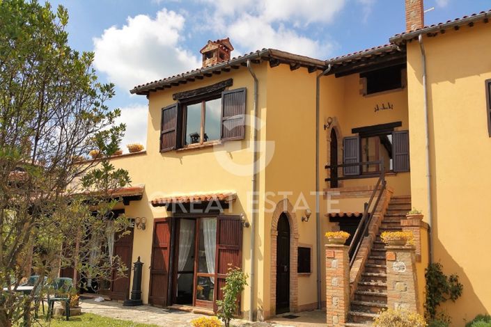 Image No.4-2 Bed Country House for sale