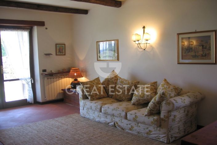 Image No.6-2 Bed Country House for sale