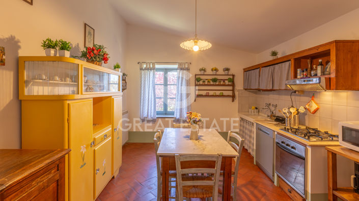 Image No.17-4 Bed Country House for sale