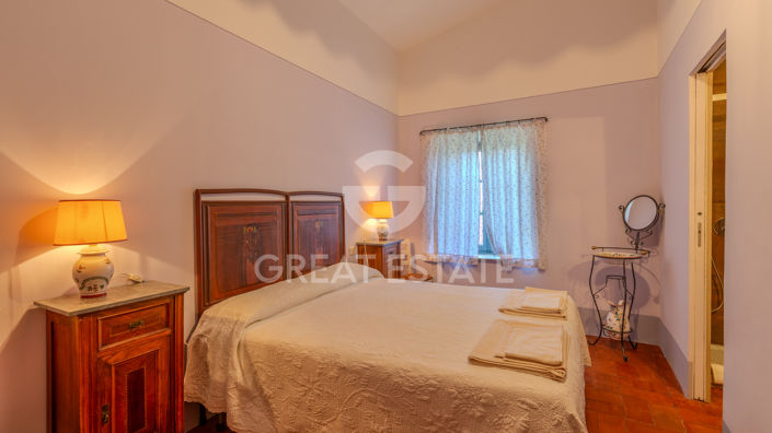 Image No.19-4 Bed Country House for sale