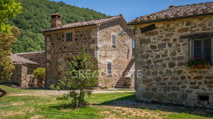 Image No.26-6 Bed Country House for sale