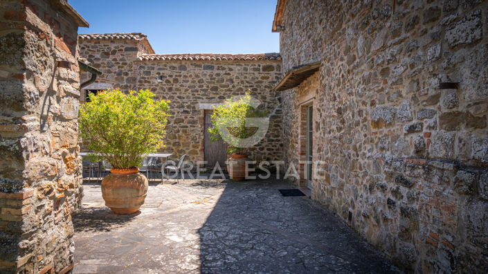 Image No.30-6 Bed Country House for sale